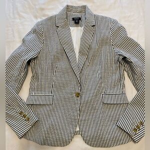 Jones & Co Jones New York ladies seersucker jacket size M